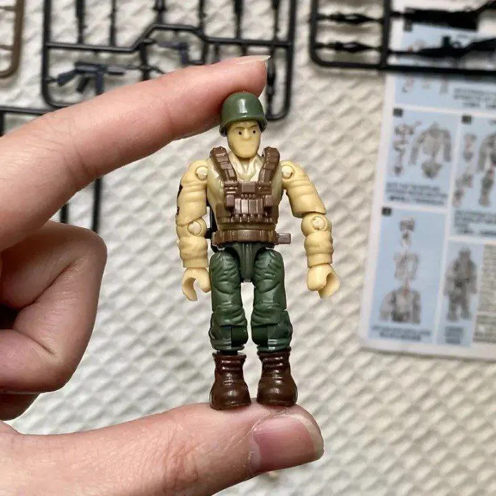 Set de pequeños militares articulados