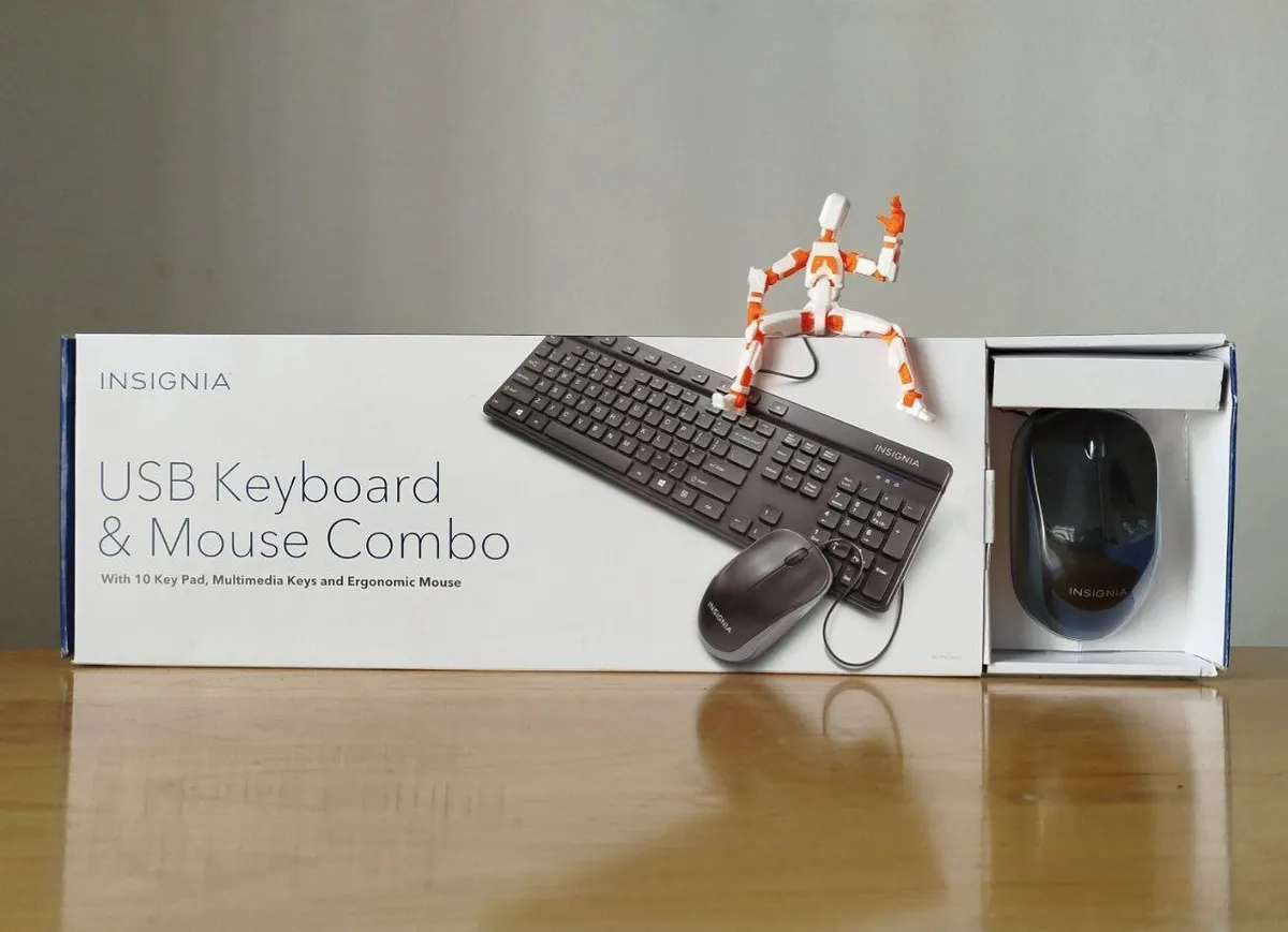 Kit de Teclado y Mouse INSIGNIA